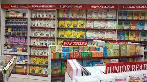 Semua orang butuh alat tulis. Gallery Bookstore Gallerybsmt ØªÙˆÙŠØªØ±