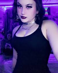 Ava Buckner's Instagram, Twitter & Facebook