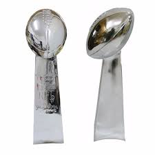It weighs 7 pounds and is approximately 22 inches tall. 1 1 Full Size 52cm Vince Lombardi Trophy Super Bowl Trophy 20 5 Inches High Weight 7 Pounds Accessories Trophies Medals Awards One Acleaning Com