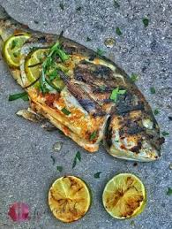 Gegrillte Dorade Mit Limetten Und Dorrtomaten Dorade Grillen Fisch Gegrillt Dorade Rezept