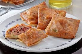Kentang uk.kecil•kornet ayam potong dadu secukupnya•keju roti•kornet•mentega buat masak telur•parsley. 15 Resep Olahan Kornet Sapi Kaleng Masak Praktis Di Rumah Halaman All Kompas Com