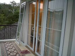 Untuk mempercantik tampilan rumah, baik secara interior design maupun eksterior, gunakan saja jendela rumah tipe double hung seperti inspirasi satu ini. Download Model Pintu Rumah Dan Jendela Background Blog Garuda Cyber