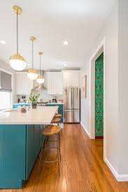 two tone cabinets: ideas and