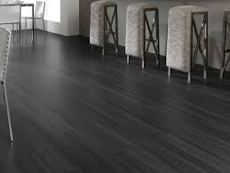 Laminat Fussboden Grau Schwarz Barhocker Kuche Legnopan Wohnzimmer Bodenbelag Wohnzimmer Boden Grauer Holzboden