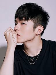 超迷人！Ian陳卓賢@MIRROR優雅演繹Chaumet珠寶：「Bee Myself」