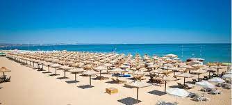 Ab juni hat das meer hier badetemperatur, und wenn ihr außerhalb der hauptsaison in den urlaub fliegen könnt, dann hält bulgarien einiges an tollen schnäppchen für euch bereit. Last Minute Bulgarien Strand Und Kultur Mit Alltours