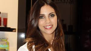 De la tele a los escenarios? Melissa Jiménez se arranca a cantar, y te vas  a sorprender cuando la escuches