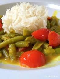 Grune Bohnen Mit Reis Und Currysosse Green Beans With Rice And Curry Sauce Grune Bohnen Gefullte Paprikaschoten Vegetarische Gerichte