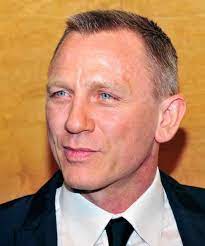 We called up the gq barber and asked. Daniel Craig Haircut Google Search Daniel Craig Daniel Craig James Bond Chris Hemsworth Beard