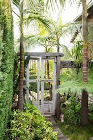 An Earthy And Eclectic Cottage On Sydney S North Shore Rustic Garden Furniture Garden In The Woods Outdoor Garden Planters
