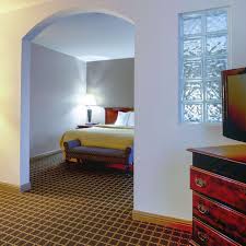 At quality inn & suites, the excellent service and superior facilities make for an unforgettable stay. Quality Inn Suites Usa Bei Hrs Gunstig Buchen