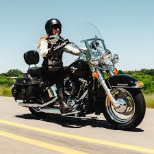 Portal de notícias de goiás. Instagram Photo By Carro Esporte Clube Jul 27 2016 At 4 01pm Utc Women Riding Motorcycles Motorcycle Women Harley Davidson