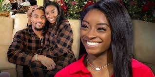 Robert Biles's Instagram, Twitter & Facebook