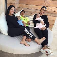 Born 5 february 1985) is a portuguese professional footballer who plays as a forward for serie a club. Cristiano Ronaldo Er Will Sieben Kinder Gala De