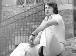 Biografía, canciones inéditas, discos, entrevistas, fotos. Nino Bravo Un Autentico Mito 40 Anos Despues Te Interesa Saber