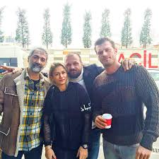 Tanıtım gecesine kıvanç tatlıtuğ'a abisi cem tatlıtuğ da eşlik etti. Fuckyeahkivanc Tatlitug Kivanc Cem Tugay And Melisa Tatlitug