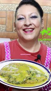 TORTITAS DE CILANTRO EN SALSA VERDE #ChayindiceVamosaCocinar  #TortitasdeCilantro #Tortitas #cilantro