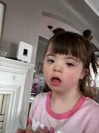 Hello every one!!! First time sharing my daughter'S picture!! In the  group!! 💪😇 mi pequeña guerrera! My lil warrior💯