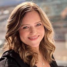 Sandra Traver's Instagram, Twitter & Facebook