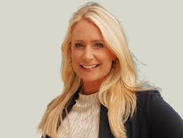 Shannon Epps's Instagram, Twitter & Facebook