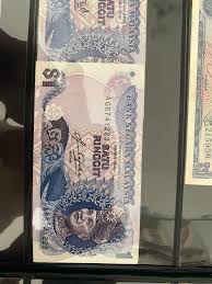 Semoga perkongsian ini memberi manfaat dan sentiasa diingatkan rezeki setinggi mana bukanlah hak kita. Wang Kertas Malaysia Siri Baharu Antiques Currency On Carousell