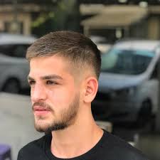 Yaz Aylarinda Sicaktan Bunalanlar Saclarini Kisacik Kestirerek Rahat Bir Nefes Alabilir Sen De Sac Sekillendirmesiyle Ugrasmak Isteme Instagram Instagram Posts