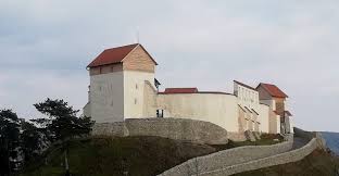 Cetatea poate fi vizitată de fi de marţi şi până duminică între orele 10.00 şi 20.00 până la 31 august. Program De VarÄ Pentru Vizitarea CetÄÅ£ii Feldioara Buna Ziua Brasov