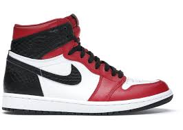 5.0 out of 5 stars 1. Jordan 1 Retro High Satin Snake Chicago W Cd0461 601