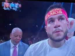 Mando Ramos wins by TKO vs Raul Rojas 001-02/01/21-12303בג-00 ANGELESE  (КЛИС-НОЗАЯ Y10IT) TOJ Left Nnes BALOn híto wLth Lertiric lor hook the oL  cho sixul ojan Кеев bogin to นด Non отχει