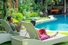 Senggigi beach is minutes away. Sendok Hotel In Senggigi Indonesia 400 Reviews Price From 10 Planet Of Hotels