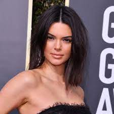 Kendall jenner, 25, is a model, socialite and reality tv star known for appearing on keeping up with the kardashians alongside her sisters kim, khloe, kourtney and kylie since 2007. Kendall Jenner Coole Reaktion Auf Shitstorm Wegen Akne Brigitte De