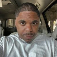 40+ "Omar B." profiles