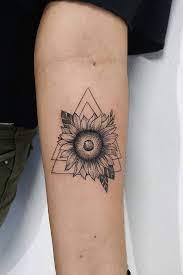 Get Yourself Inspired With Our Sunflower Tattoo Ideas Sunflower Tattoo Sunflower Tattoos Sunflower Tattoo Thigh