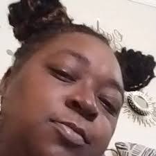 Queen Watts's Instagram, Twitter & Facebook