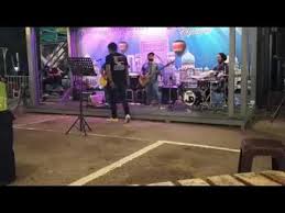 Chordify is your #1 platform for chords. 3 03 Mb Tak Seindah Wajah By Relax Download Lagu Mp3 Gratis Mp3 Dragon