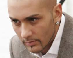 أطلق النجم العالمي مساري massari من أصول لبنانية والنجم الفلسطيني محمد عساف أغنية roll أمّا الفائز بهذا التحدي فسيُسمح له بدخول الكواليس خلال جولة مساري ومحمد عساف. ØµÙˆØ± Ù…Ø³Ø§Ø±ÙŠ