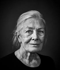 The talents of black and white photography of Andy Gotts. You be the judge.  Dame Olivia de Havilland, Lauren Bacall, Dame Vanessa Redgrave, and Sir  Anthony Hopkins (Set one)