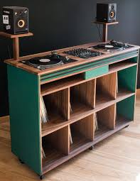 Meuble Dj Sur Mesure Meuble Pour Table De Mixage En 2020 Meuble Dj Rangement Vinyle Stand De Dj