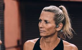 Marisa Dillon's Instagram, Twitter & Facebook