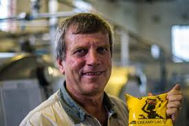 Cautiously optimistic': Zimbabwe's white farmers see opportunity after  Mugabe exit