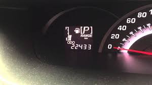 Tapi aku perasan, riak muka dia ada lain sikit. Meter Minyak Alza Pening Sekejap Naik Sekejap Turun Carian Semasa