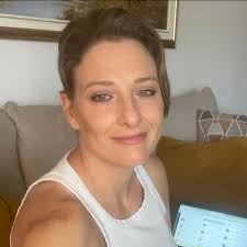 Angela Lefebvre की प्रोफ़ाइल