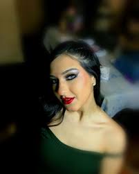 ❤️ . . . . De verdad pensas que yo lo necesito,god damn que clase de mito.🎶