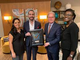 Maybe you would like to learn more about one of these? Axel Van Trotsenburg On Twitter Un Placer Encontrarme Con El Presidente Electo De El Salvador Nayibbukele Y La Futura Primera Dama Gabriela Rodriguez De Bukele Hablamos Sobre Sus Prioridades En Materia De
