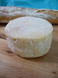 Chez Loulou La Fete Du Fromage Le Caillou Creusois Queso Cheese French Cheese Cheese
