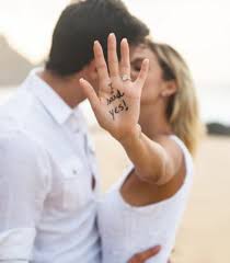Em nova fase, carol dias decidiu renovar o visual. Kaka Pede Carol Dias Em Casamento Nas Ferias Em Fernando De Noronha Lance
