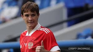 Все новости, сколько зарабатывает, статистика 2021, результаты карьеры, семья, фото и видео на sports.ru Yrjikgkrunta2m