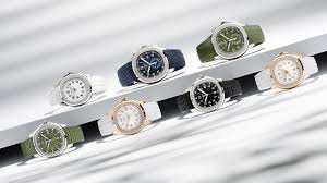 Introduced in 1997, the aquanaut remains to be one of patek philippe's most popular. Patek Philippe Just Dropped 7 New Aquanaut Watches For Men And Women Robb Report