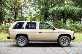 アウトドアマンによる アウトドアマンのためのリアルな車選びとは camp hack キャンプハック 日産 テラノ アウトドア 遊び アウトドア 車