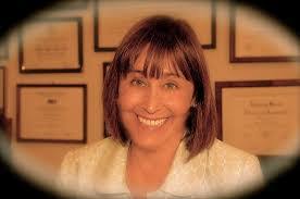 Robyn Levy's Instagram, Twitter & Facebook